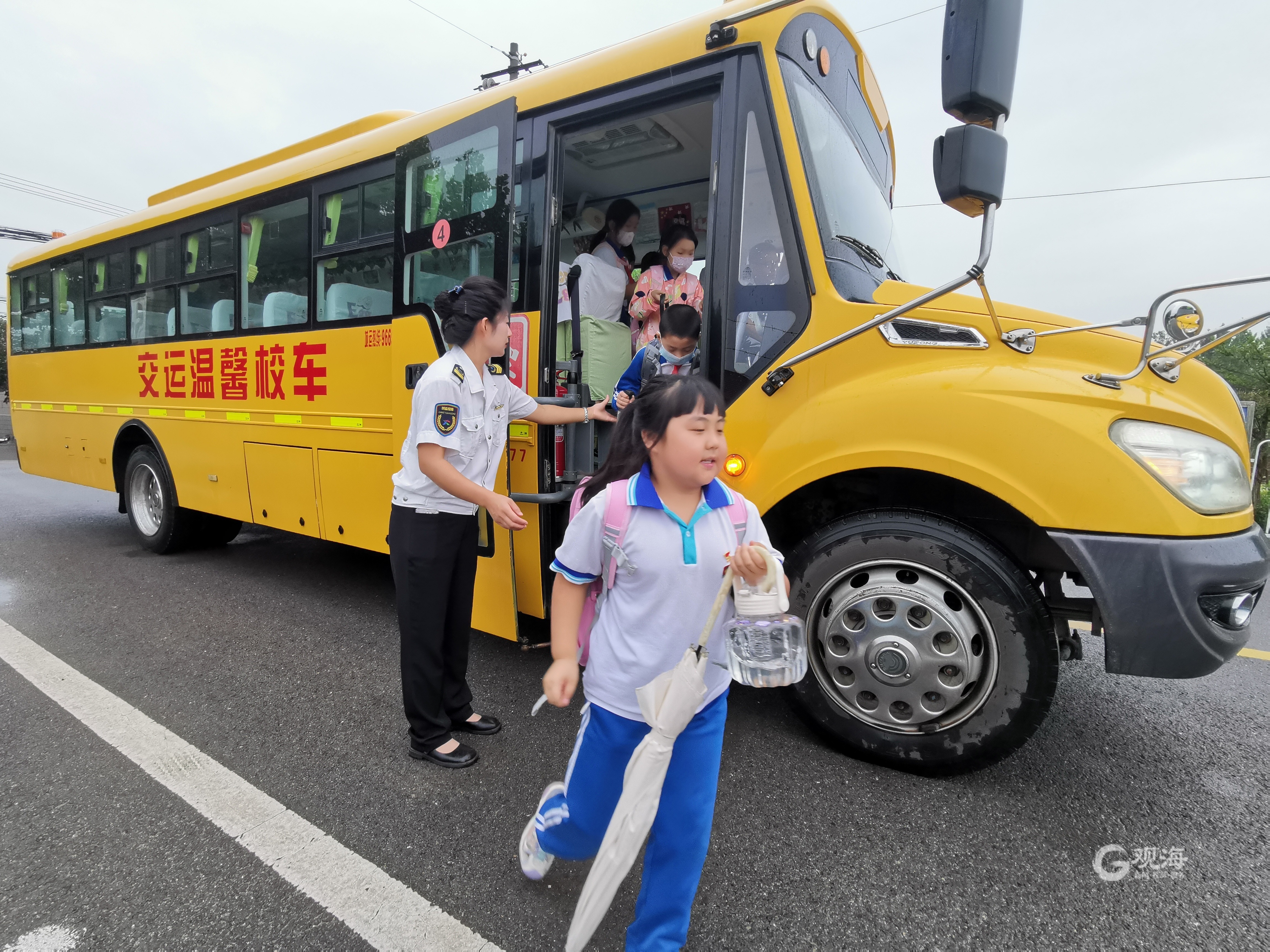 空中校车，实现快速上学的梦想，三十分钟直达校园