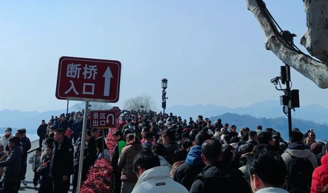 旅游市场如何应对多地景区售罄约满限流现象？紧急提醒发出！