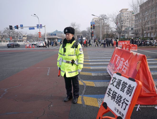 新华街街道办优化交通环境，提升居民出行体验的最新新闻